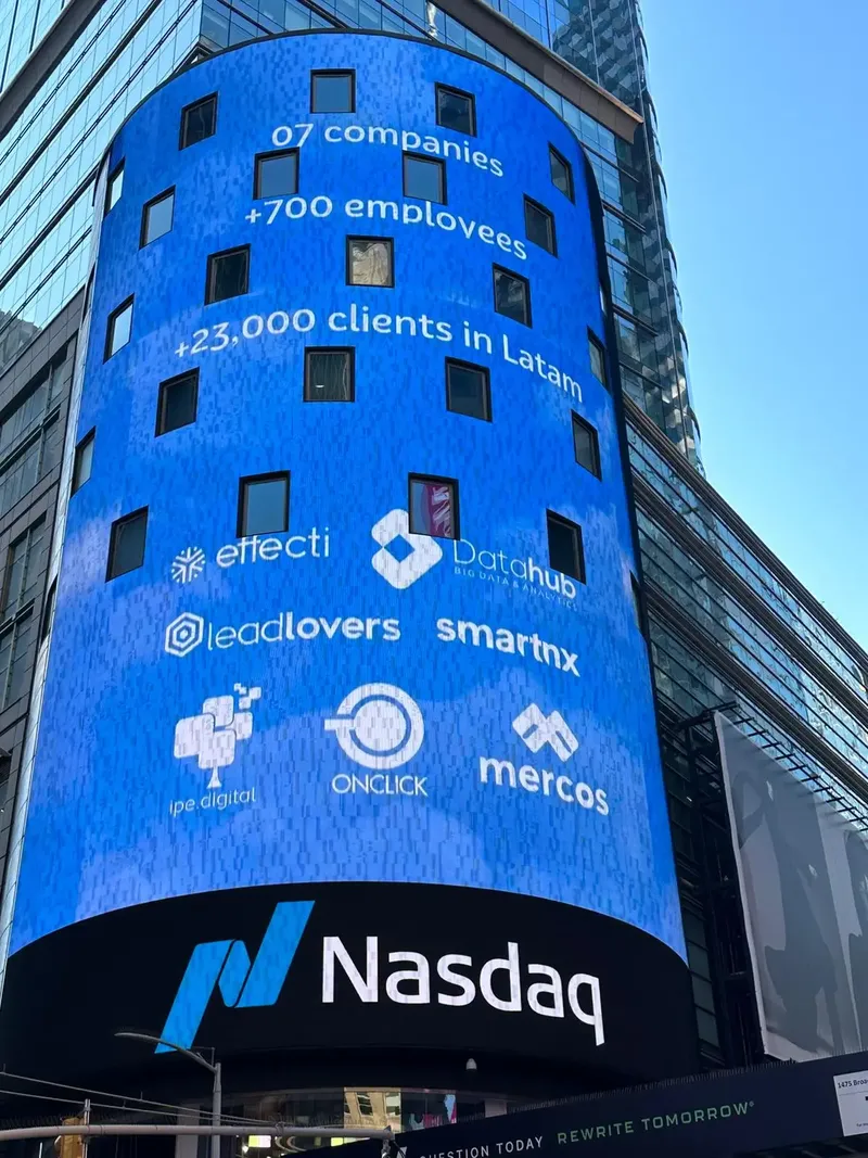 Painel Nuvini na Times Square