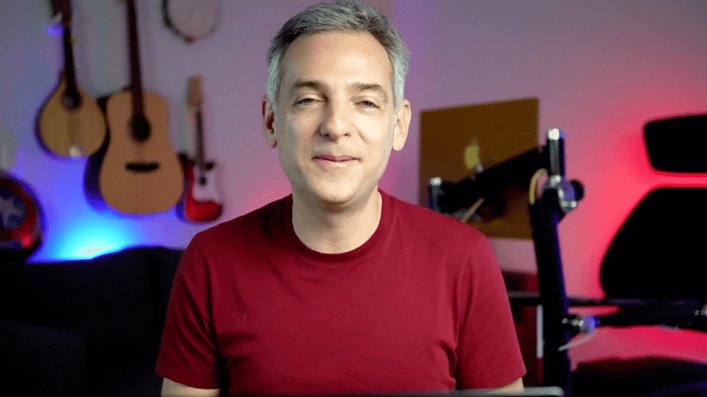 Depois de criar 15 startups, curitibano vira guru do marketing digital