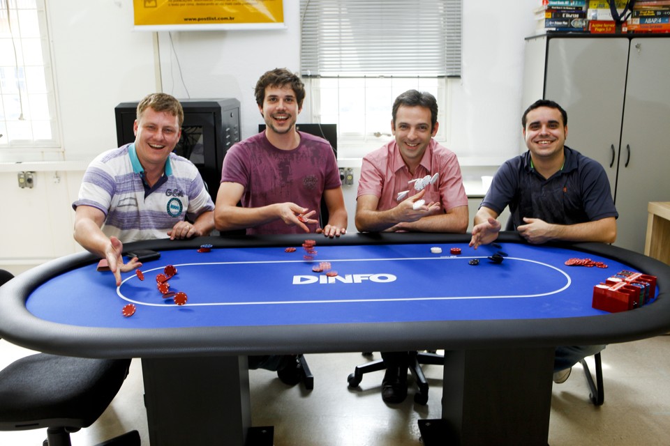 Postlist "pivotou" para ganhar cara de gerenciador de redes sociais